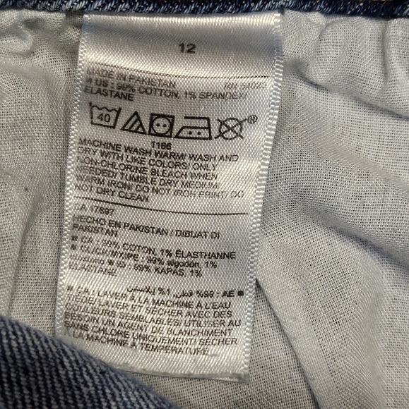 Old Navy O.G. Short High Rise Distressed Blue Denim Jean Shorts Size 12 - Picture 5 of 5